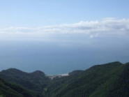 弥彦山から日本海の風景